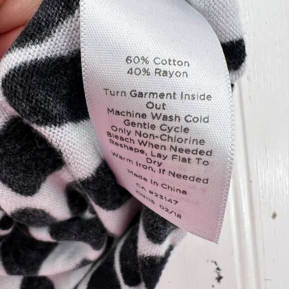 Talbots‎ Womens XL Black & White Animal Print Cardigan Sweater - Picture 6 of 7